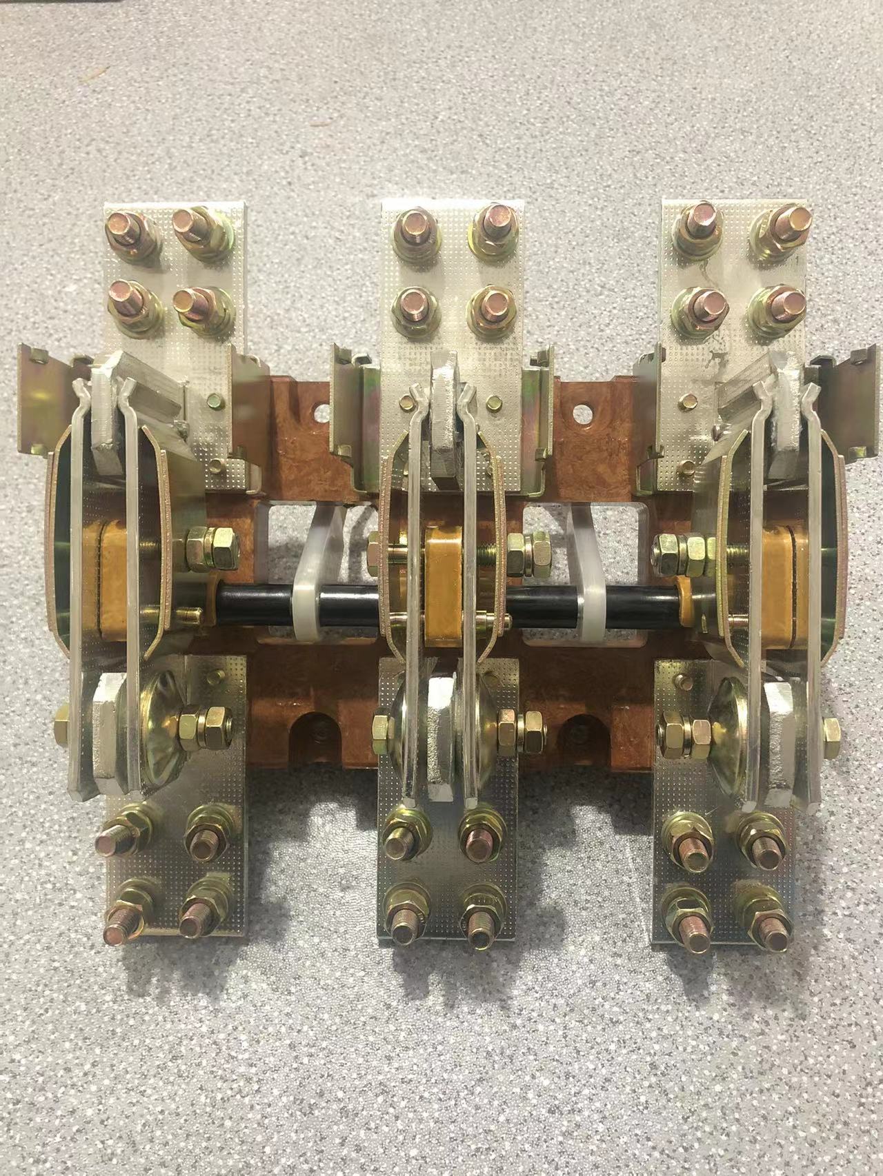 HD13BX-1500/31刀开关